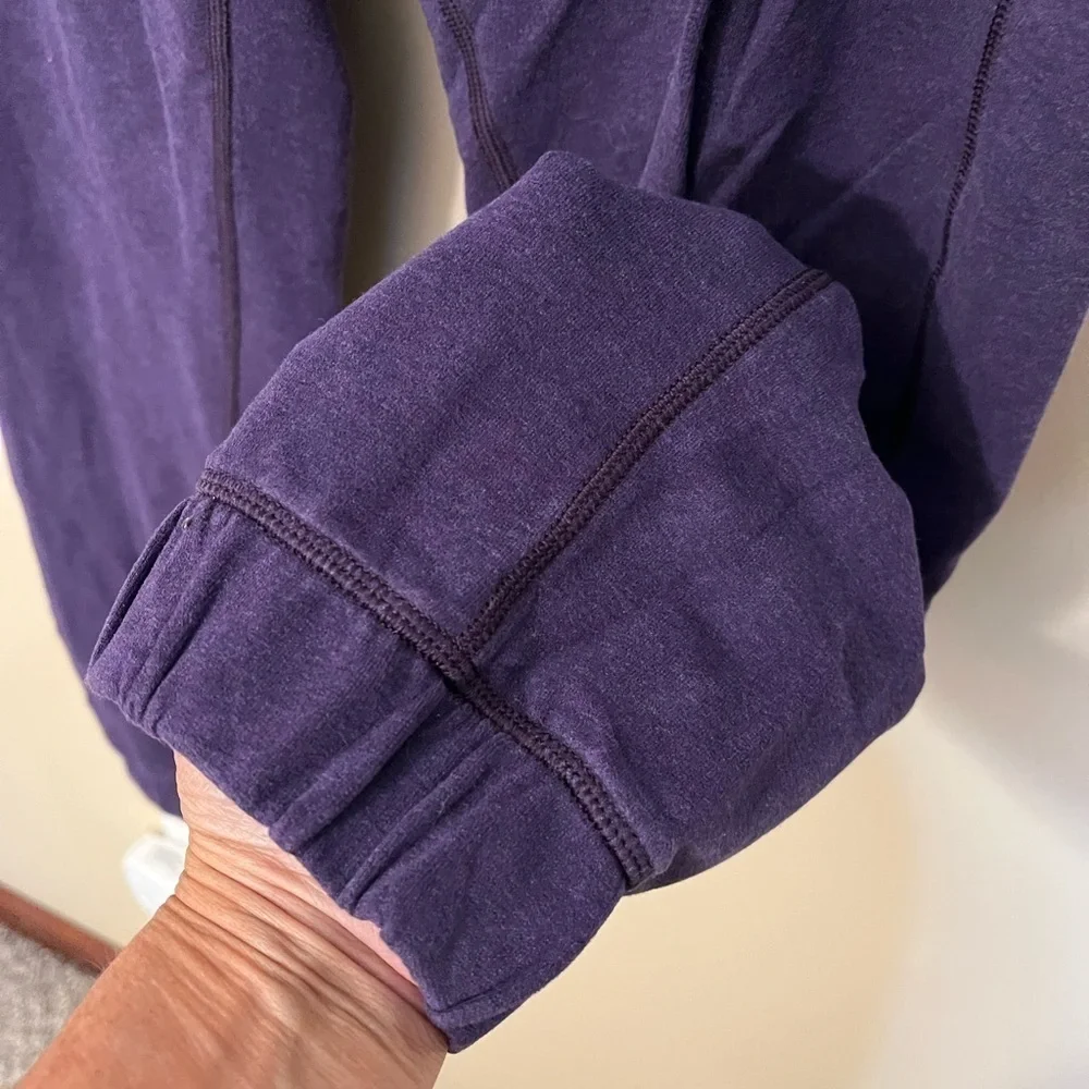 Lululemon Purple Sweatpant Joggers Sz 6 EUC